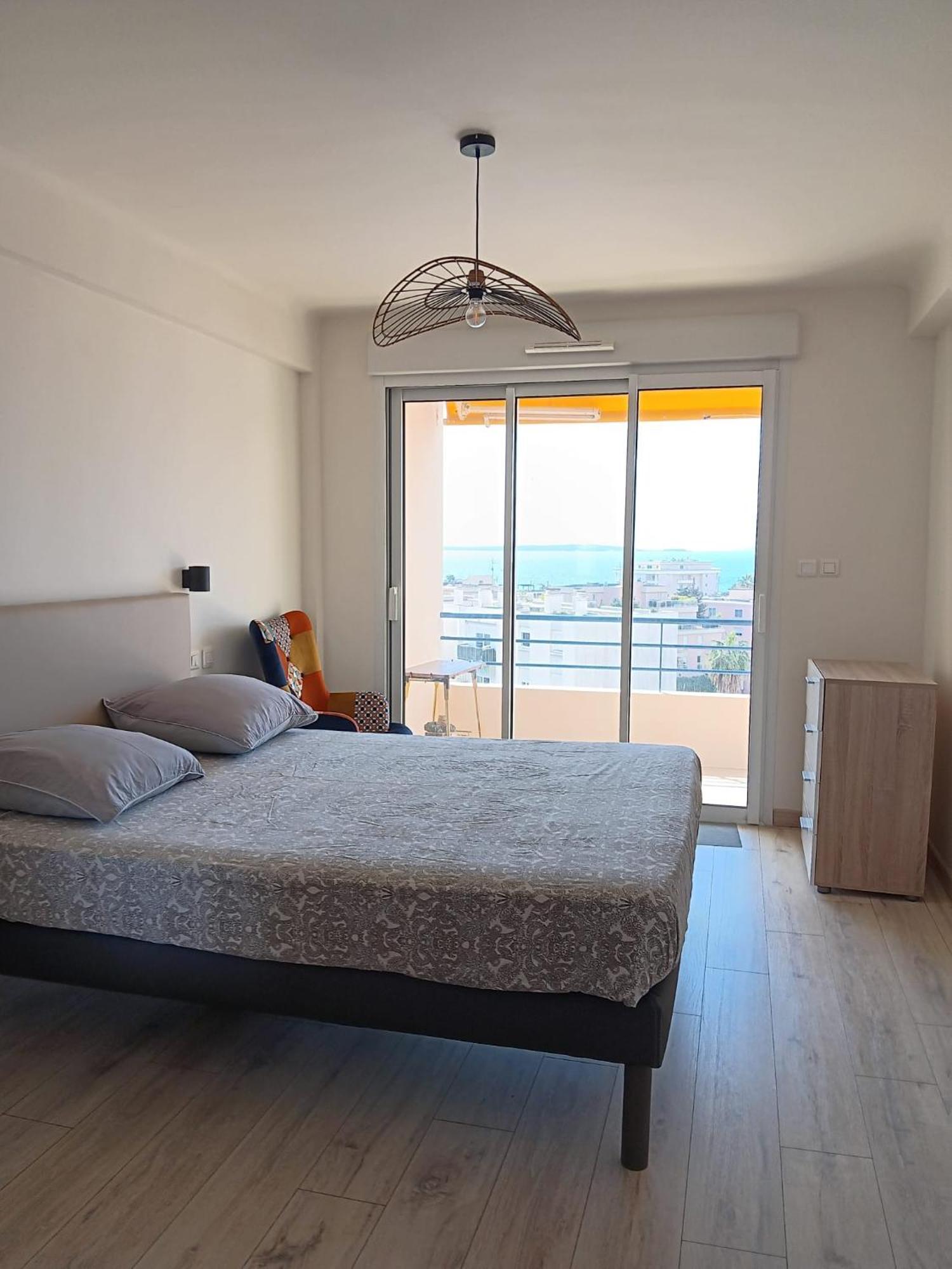 3 Pieces Vue Mer - Clim - 5 Min De La Plage A Pied Antibes Exterior photo